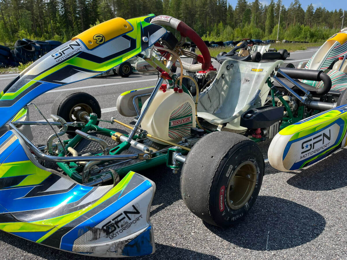 Koe vauhdin hurmaa vuokra-kartingilla!