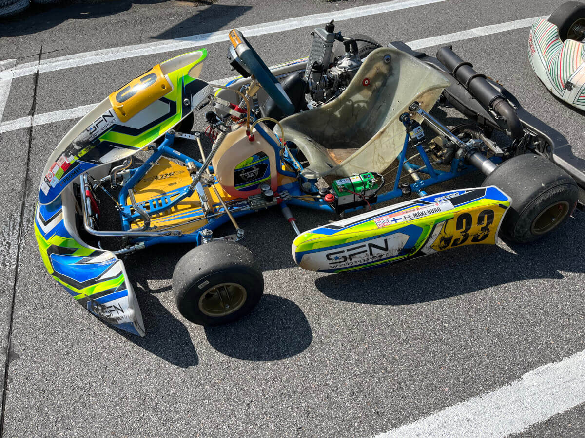 Vuokra-kartingin huippunopeus 120 km/h